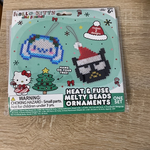 Hello Kitty And Friends® Heat & Fuse Melty Beads Ornament Kit Set of 2. NWT - Picture 3 of 3